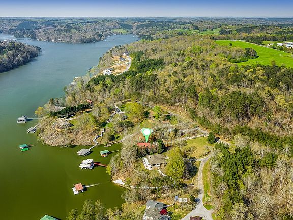 Image 4: Lake Location