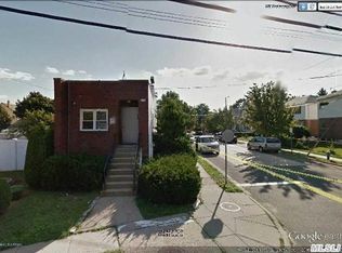 938 Rockaway Ave, Valley Stream, NY 11581