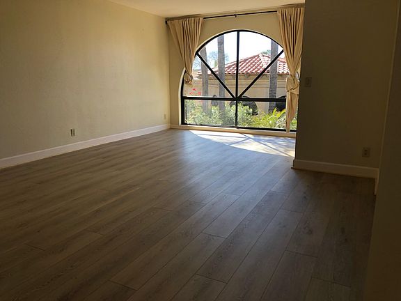4th image of 8438 N 84th Pl