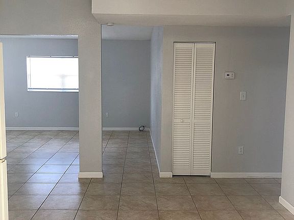 2nd image of 119 Edgewater Dr