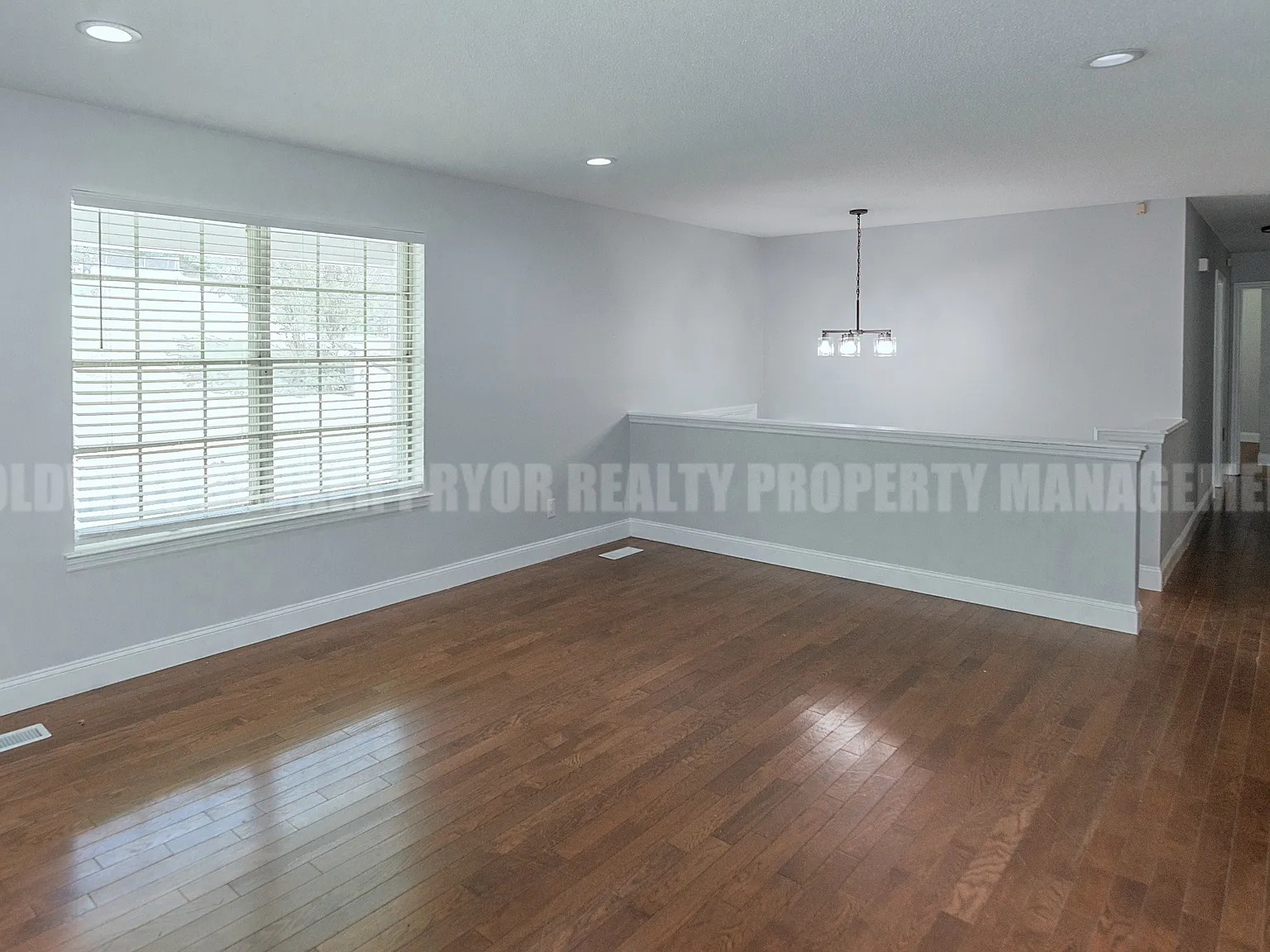 313 Maple Way - 1 — Photo 4