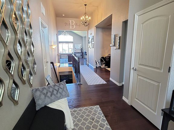 3rd image of 1458 Moraine Valley Dr