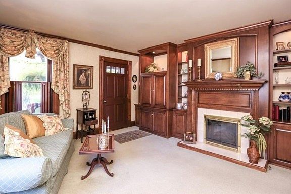 3rd image of 217 Fair Ave
