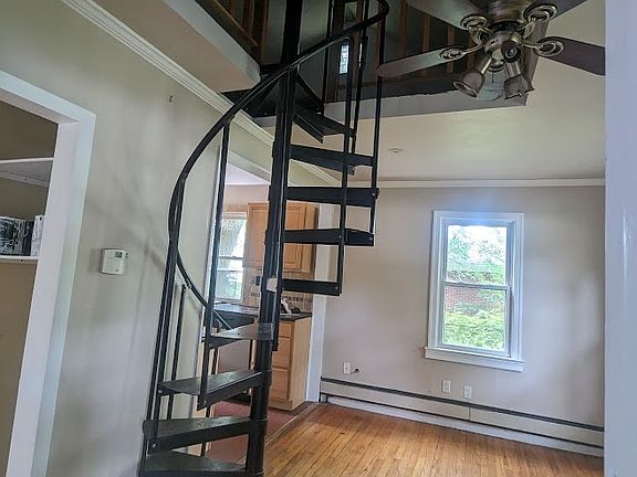 3rd image of 5374 Pelham St