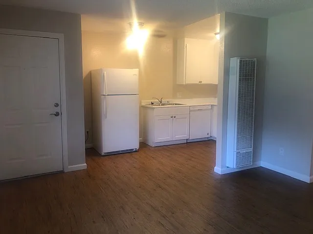 Adobe Villa Apartments — Photo 7
