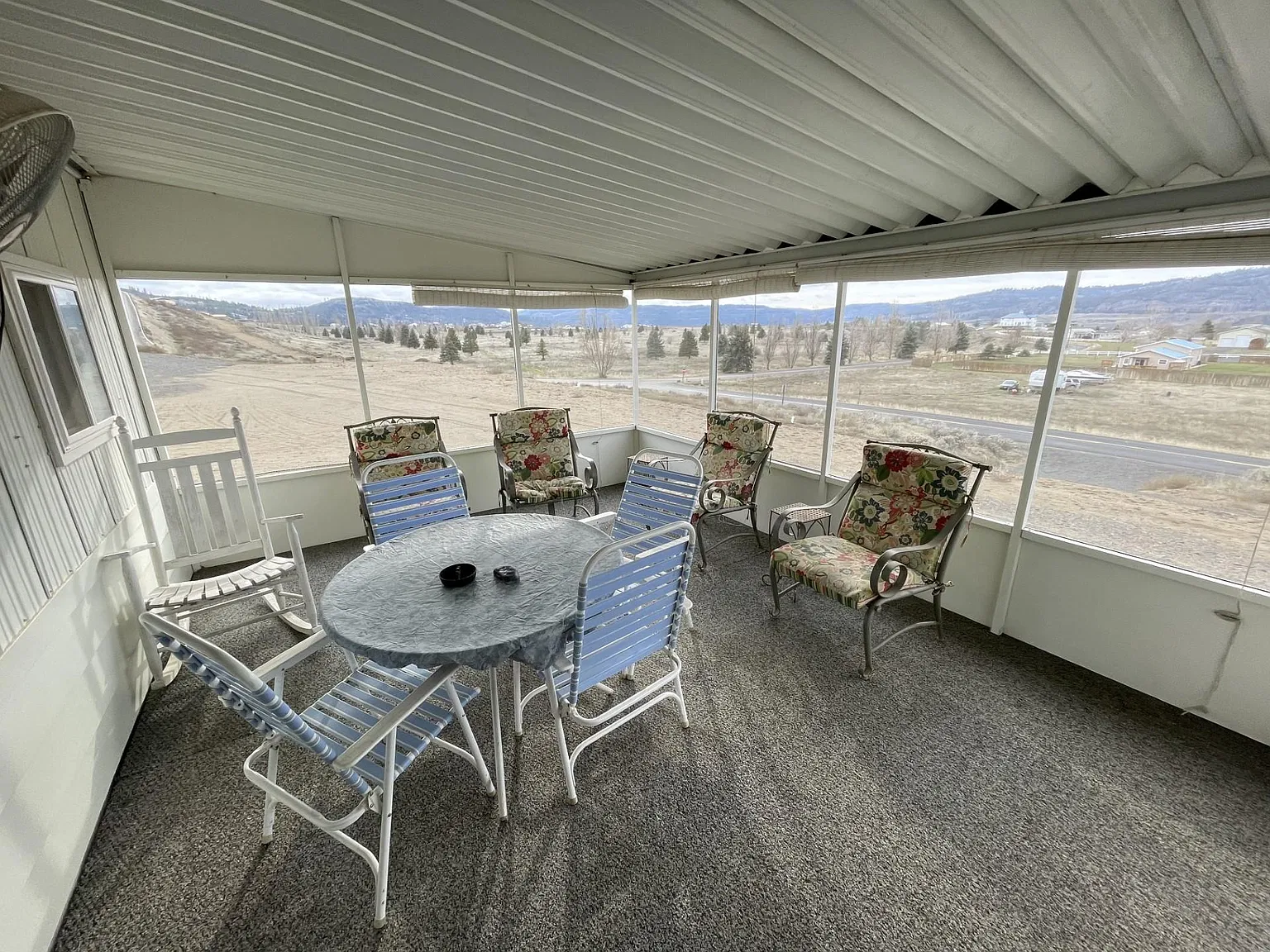 2 bed, 2000 sqft, $2,000 — Photo 2