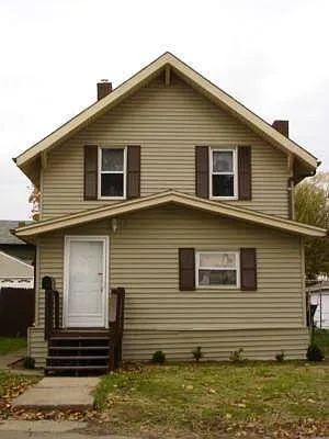 558 Neale Ave SW Photo 1