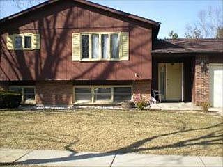 2nd image of 1760 Devonshire Ct