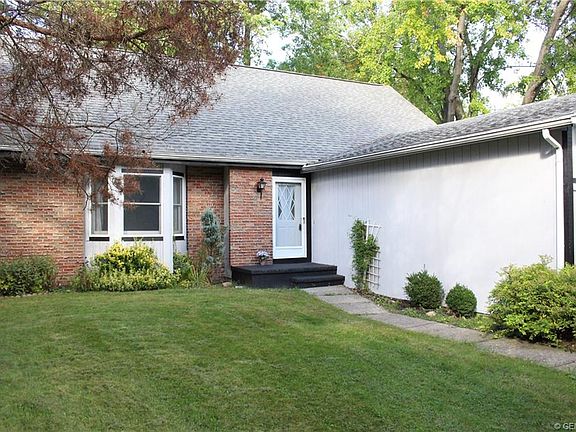 2nd image of 112 Thistlewood Ln