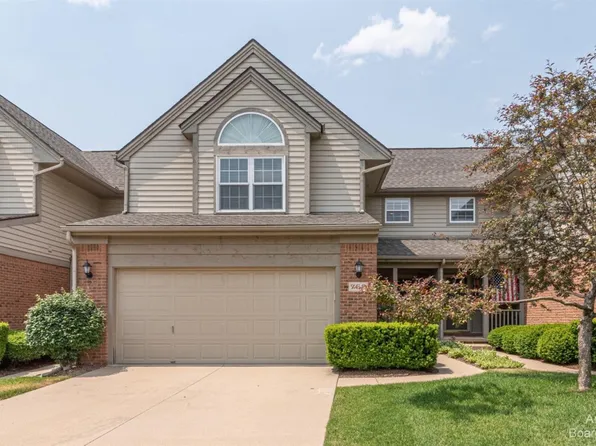 762 Taylor St, Chelsea, MI 48118