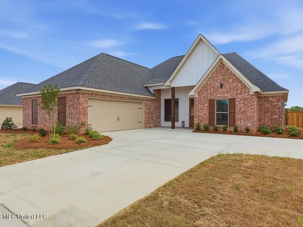 1110 Old Court Xing, Flowood, MS 39232