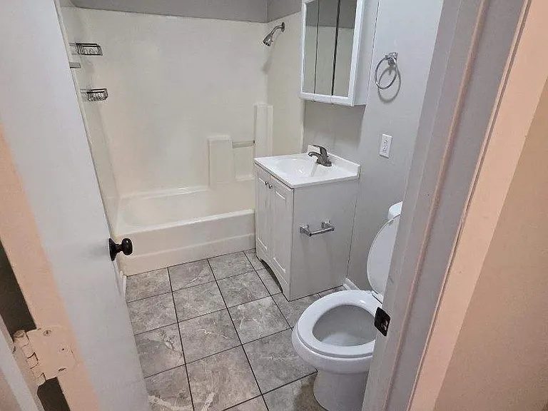 200 Railroad St #7 — Photo 4