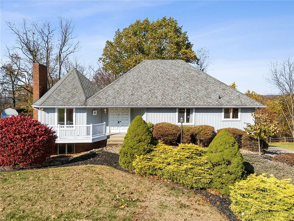 806 Golfview Dr photo 1