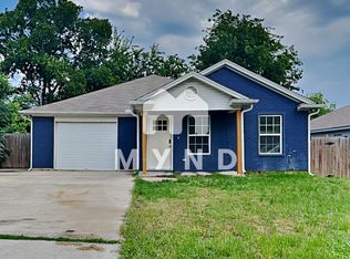 5121 Sunshine Dr, Fort Worth, TX 76105