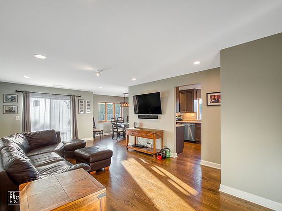 4th image of 7904 W North Ave #301
