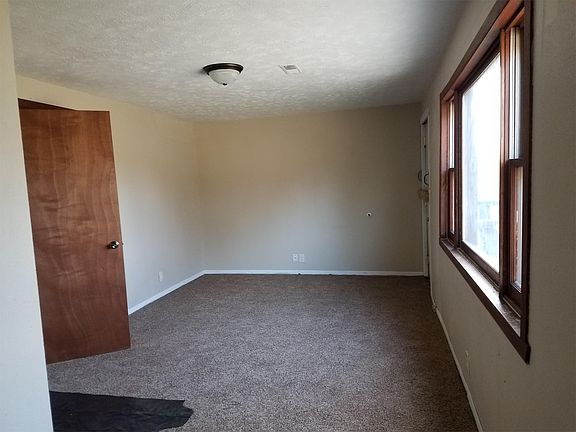 2nd image of 203 Howard Ave #2