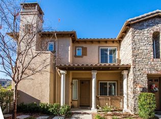 23889 Toscana Dr, Valencia, CA 91354