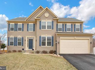 18735 Pier Trail Dr, Triangle, VA 22172