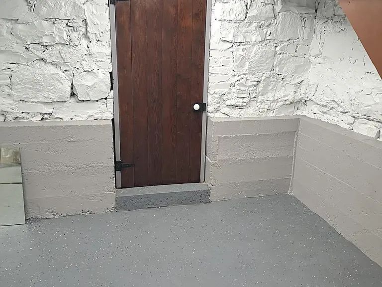 322 N 6th St — Photo 24