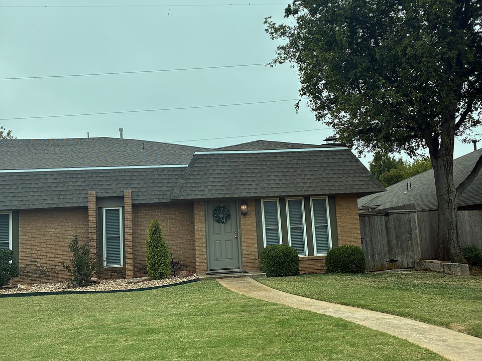 1st image of 3028 Rosewood Ln