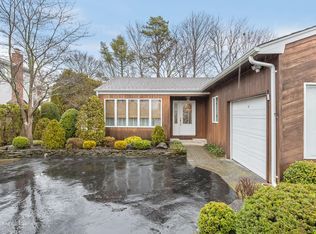 9 Bobann Dr, Nesconset, NY 11767