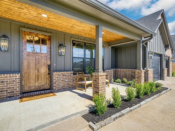 4th image of 4809 Foxglove Ct