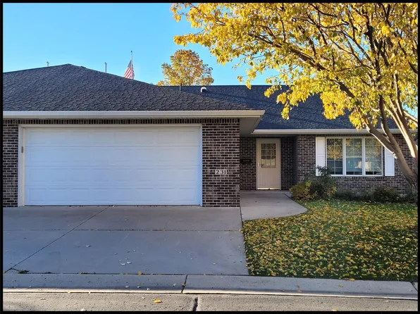 231 Valley View Dr SE, Willmar, MN 56201