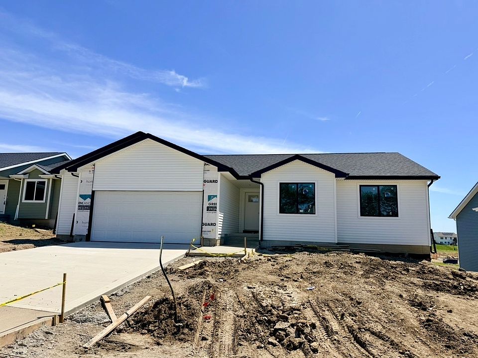 1st image of 206 S Walnut Dr