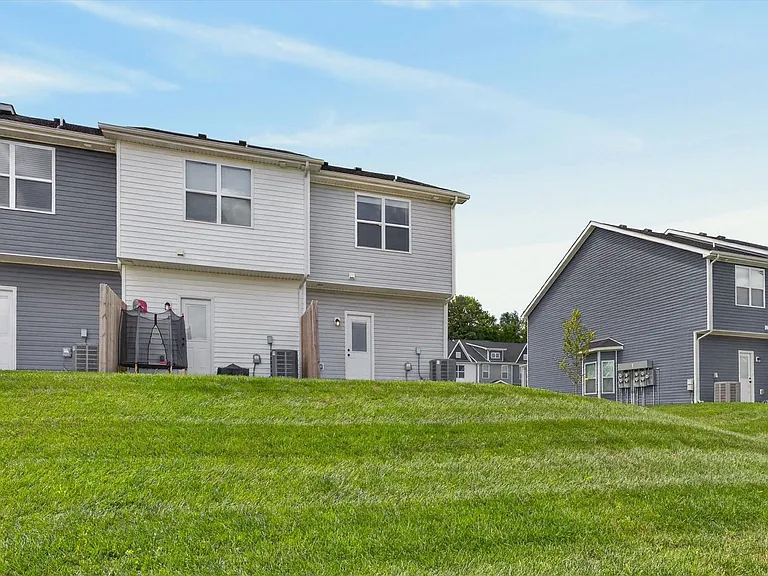 319 Front Ridge Cir — Photo 27