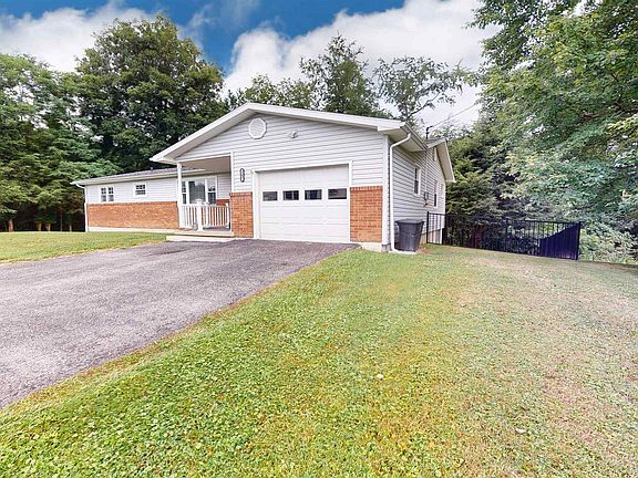 2nd image of 147 Rosewood Ave
