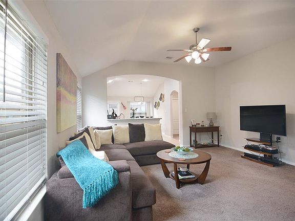 3rd image of 335 Gulf Winds Dr