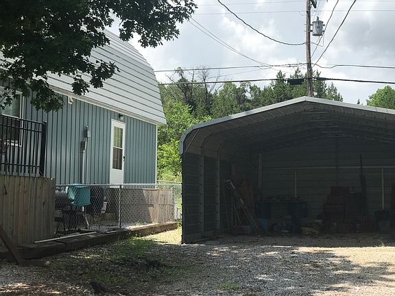 4th image of 134 Poison Ivy Ln