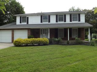 305 Willow Green Dr, Amherst, NY 14228