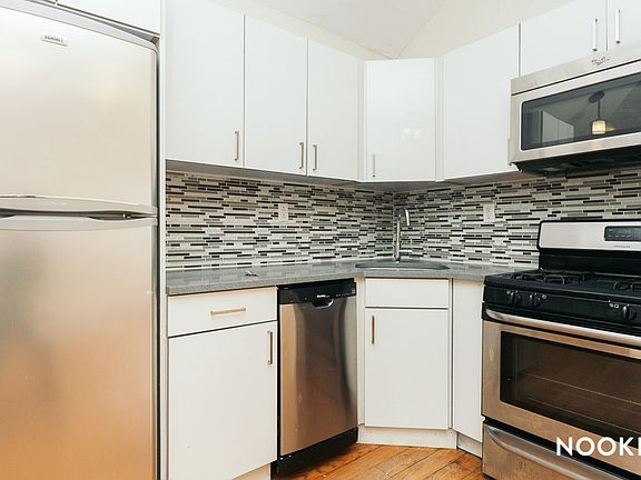 2nd image of 22 Woodbine St #5