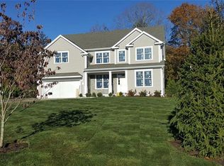 2 Old Mill Ct, Norwalk, CT 06850