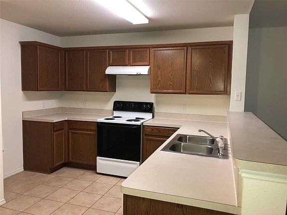 5th image of 4620 Merlot Dr