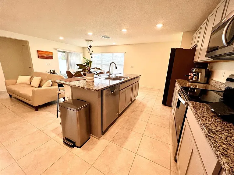 2727 Meadow Stream Way — Photo 5