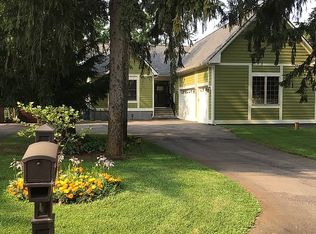 8386 Arlis St, Commerce Township, MI 48382