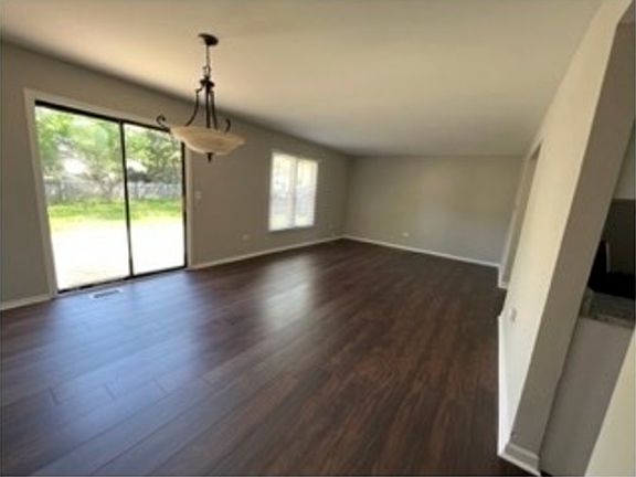 4th image of 64 Bosworth Dr