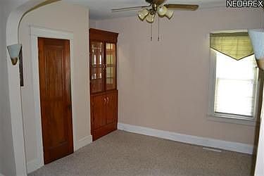 4th image of 386 E 161st St