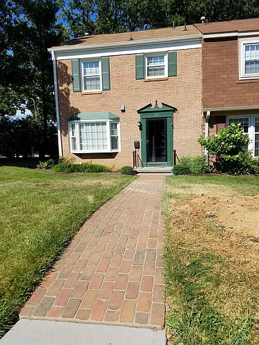 101 Huntington Ln Photo 1