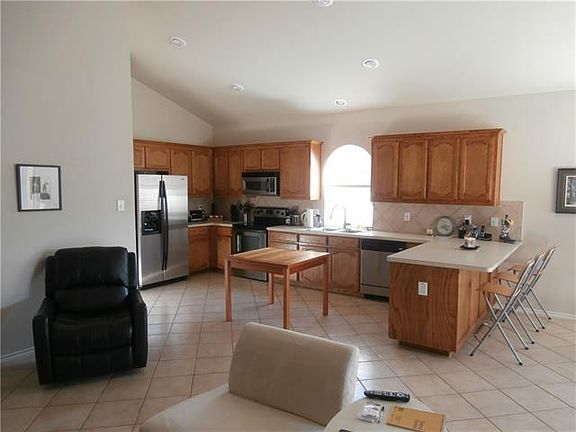 4th image of 12929 Hurricane Ln