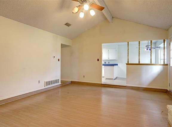5th image of 6003 Pleasant Hill Ct