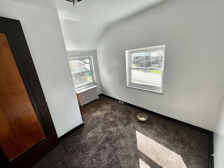 2156 Sampson St — Photo 12