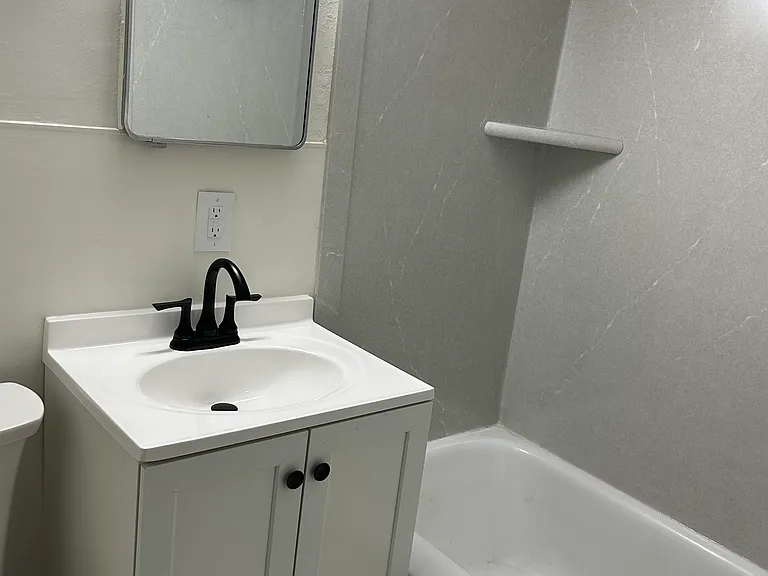 1616 N Vermilion St #1 — Photo 10