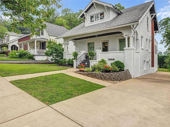 4th image of 7464 Warner Ave