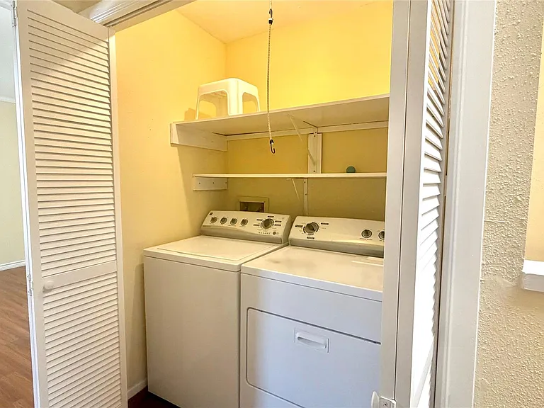 11710 Southlake Dr #16 — Photo 25