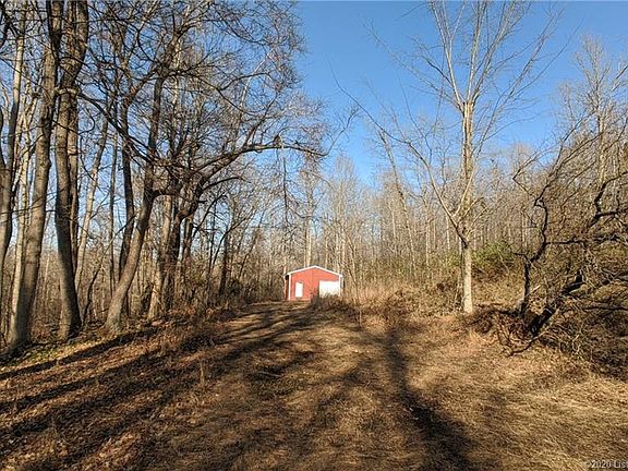 3rd image of 2640 Crossroads Dr SW