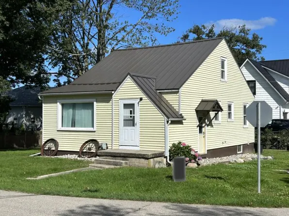 152 Union, Port Austin, MI 48467