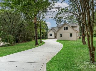 232 Henderson Cir, Harrisburg, NC 28075